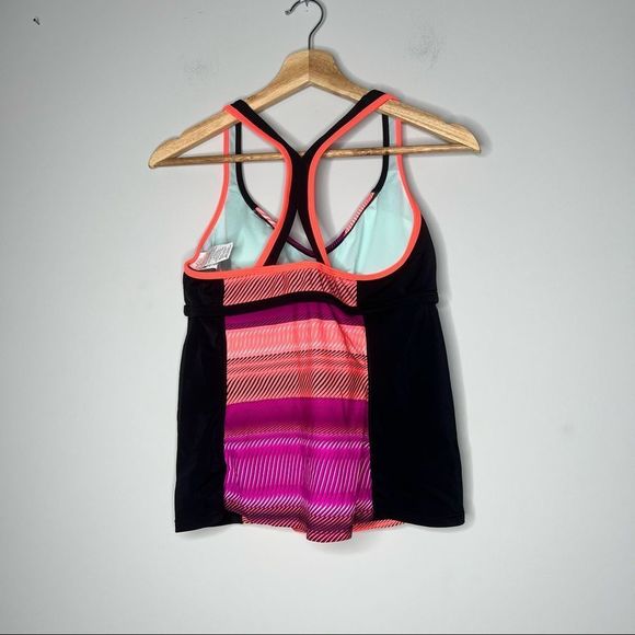 Nike Workout Racerback Tank - Picture 4 of 4